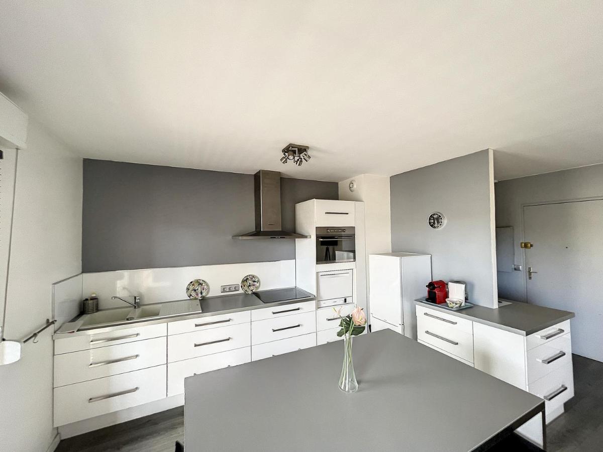 City & Cosy, Lyon Charcot- Wifi - Lave Linge - Balcon - Parking Екстер'єр фото