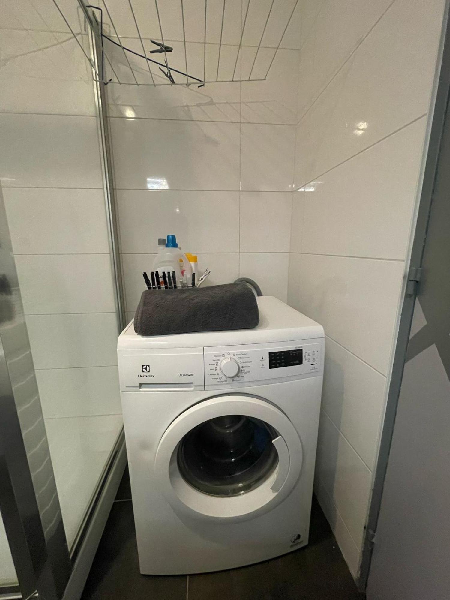 City & Cosy, Lyon Charcot- Wifi - Lave Linge - Balcon - Parking Екстер'єр фото